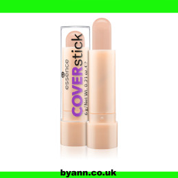 Essence A concealer in a...