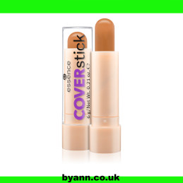 Essence A concealer in a...